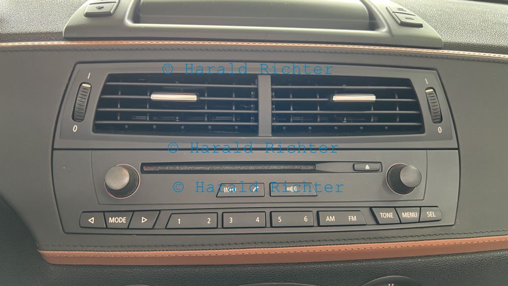 Lüftungsgitter E85 FL (1).jpg